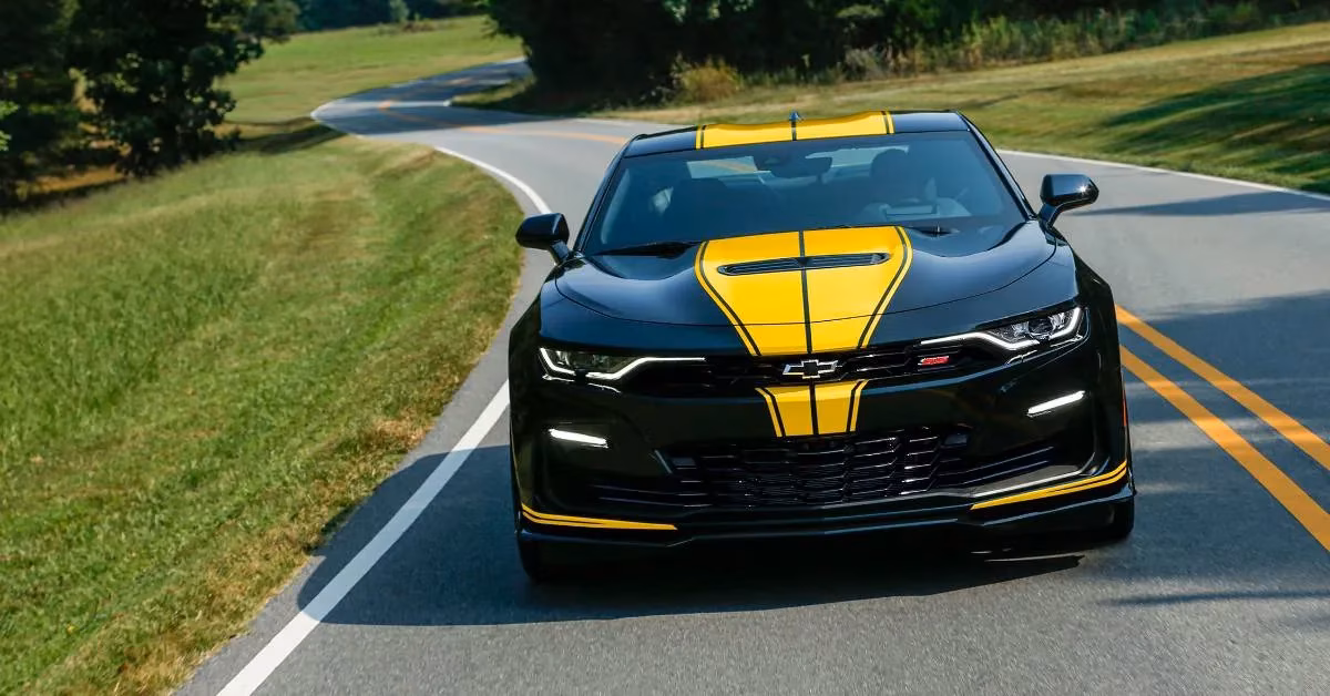 a-modern-thunderbolt-the-2026-camaro-zl1-s-symphony-of-speed-image-0