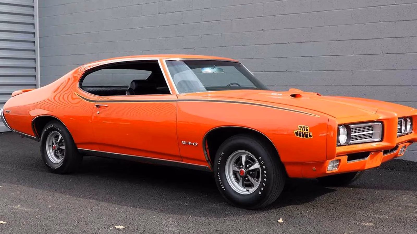 encountering-the-1969-pontiac-gto-judge-a-timeless-muscle-car-legend-image-0