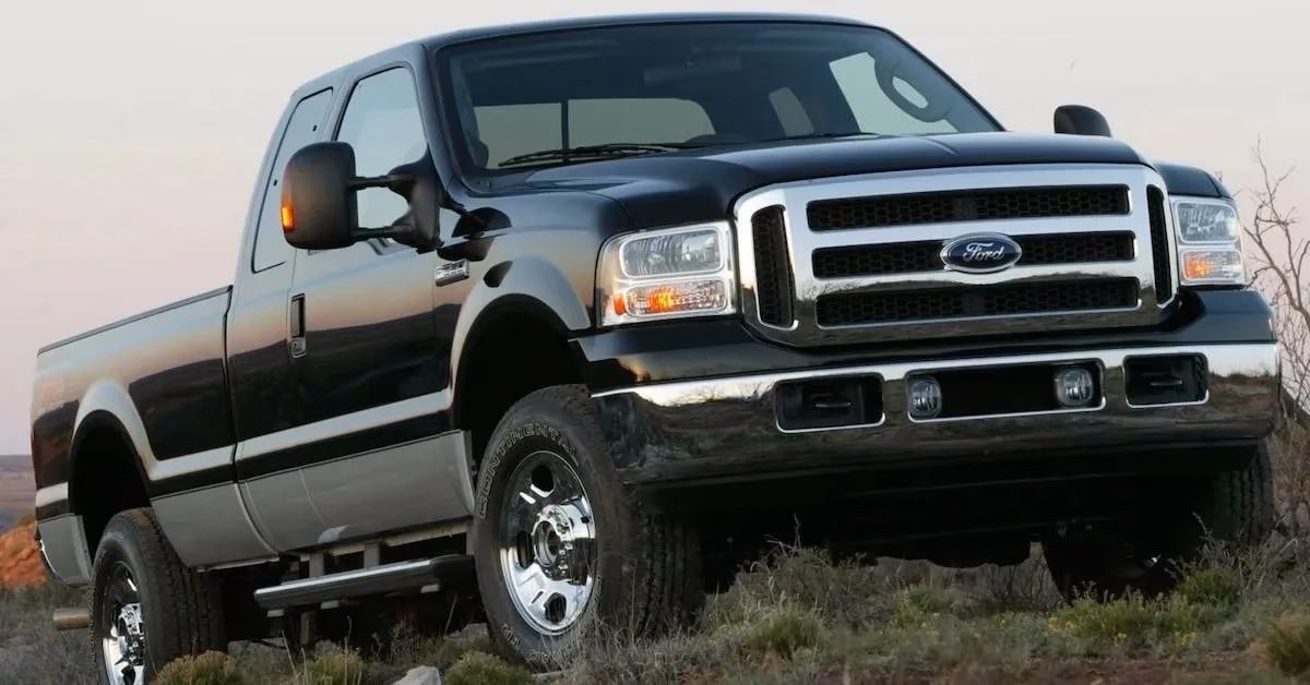 why-the-2003-2007-ford-f-250-remains-a-truck-to-avoid-in-2025-image-0